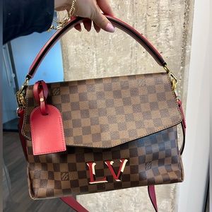 Louis Vuitton Damier Ebene Canvas Beaubourg MM bag